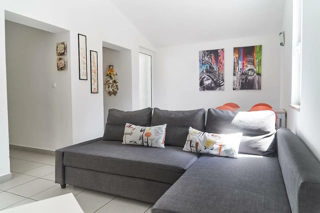 Stara Gavza - Bungalows , Apartments Cres 3*,